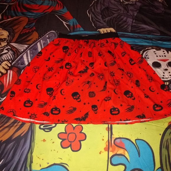 Adorable orange Halloween skirt.. - Picture 2 of 4